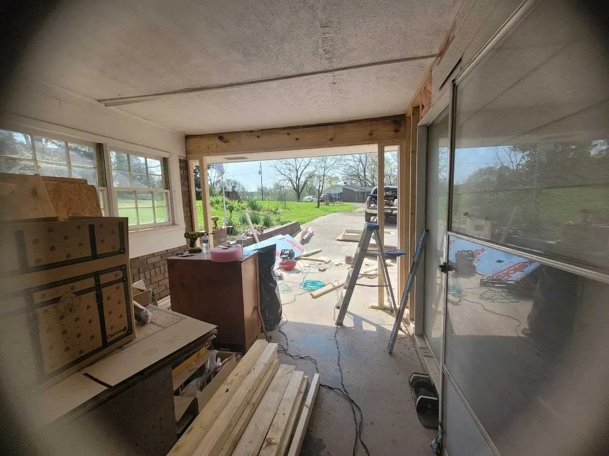 Air movers and dehumidifier for Drying & Dehumidification in Islip